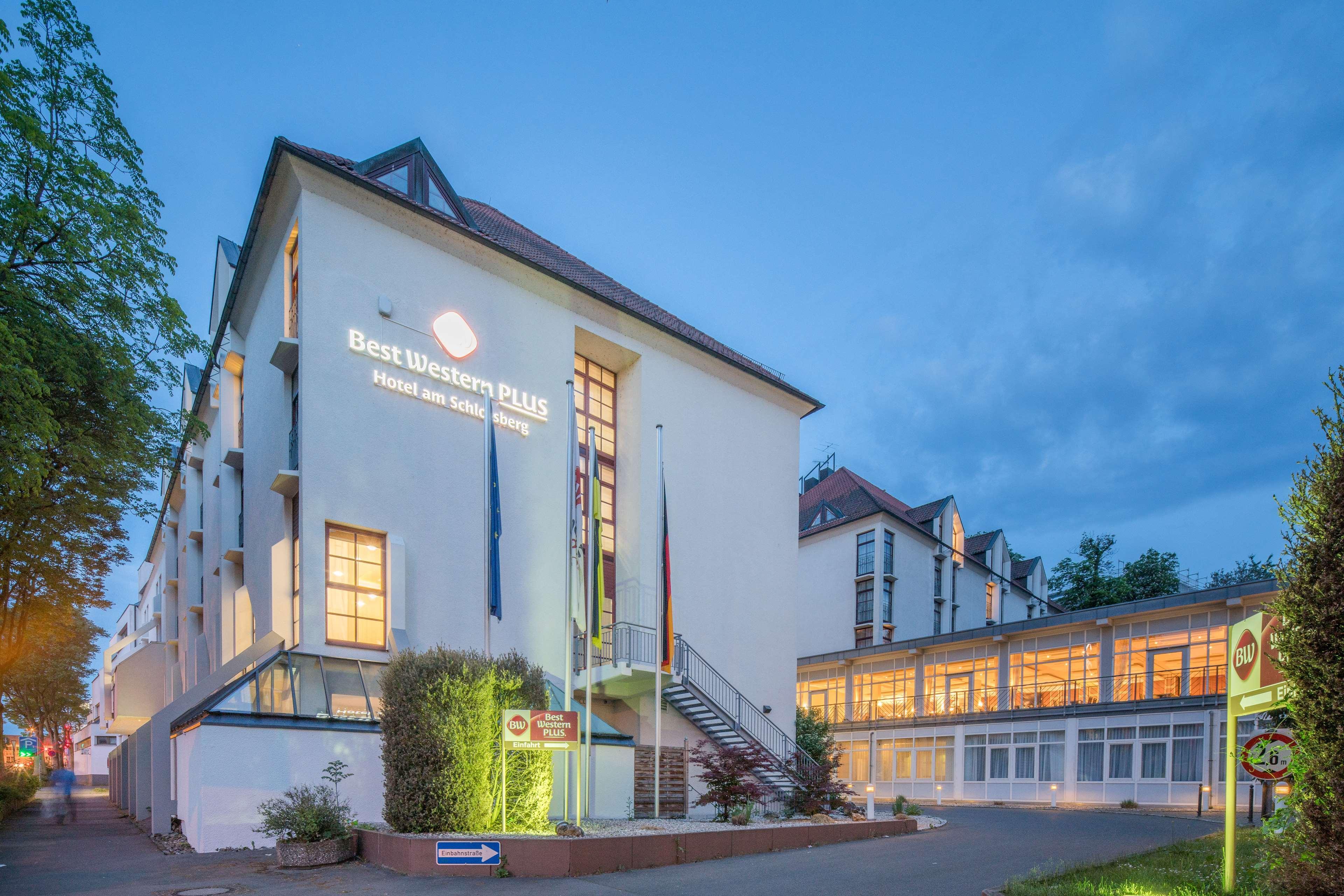 Best Western Plus Hotel Am Schlossberg 뉘르팅엔 외부 사진
