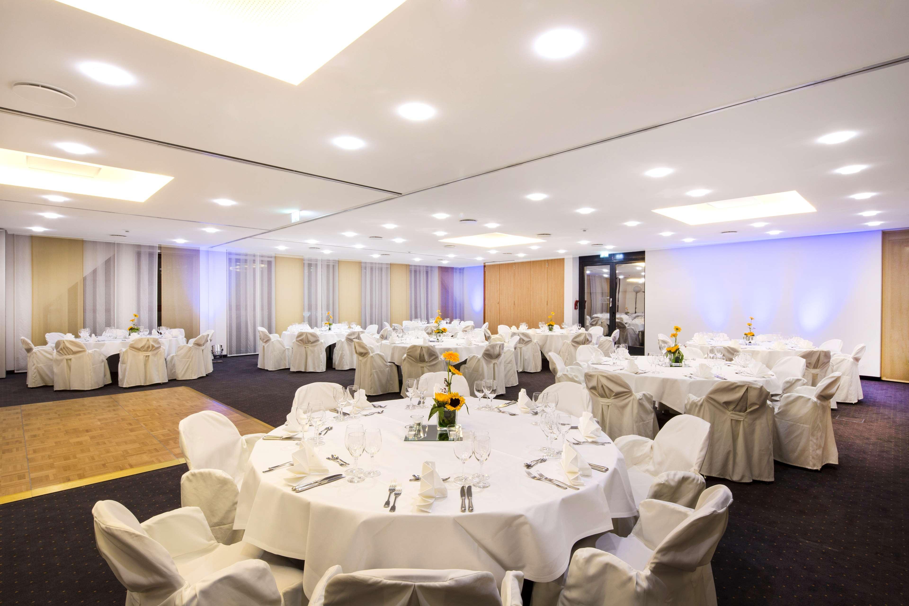 Best Western Plus Hotel Am Schlossberg 뉘르팅엔 외부 사진