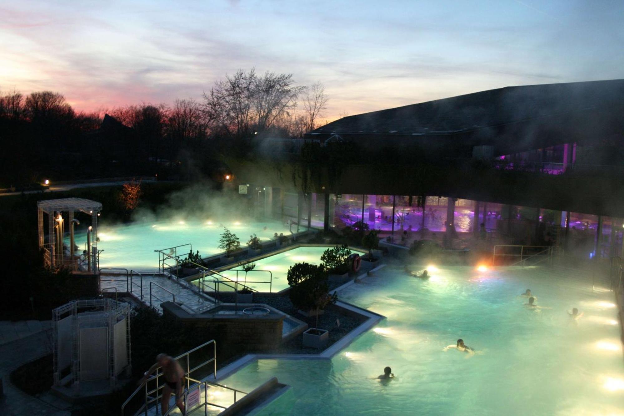 Best Western Plus Hotel Am Schlossberg 뉘르팅엔 외부 사진