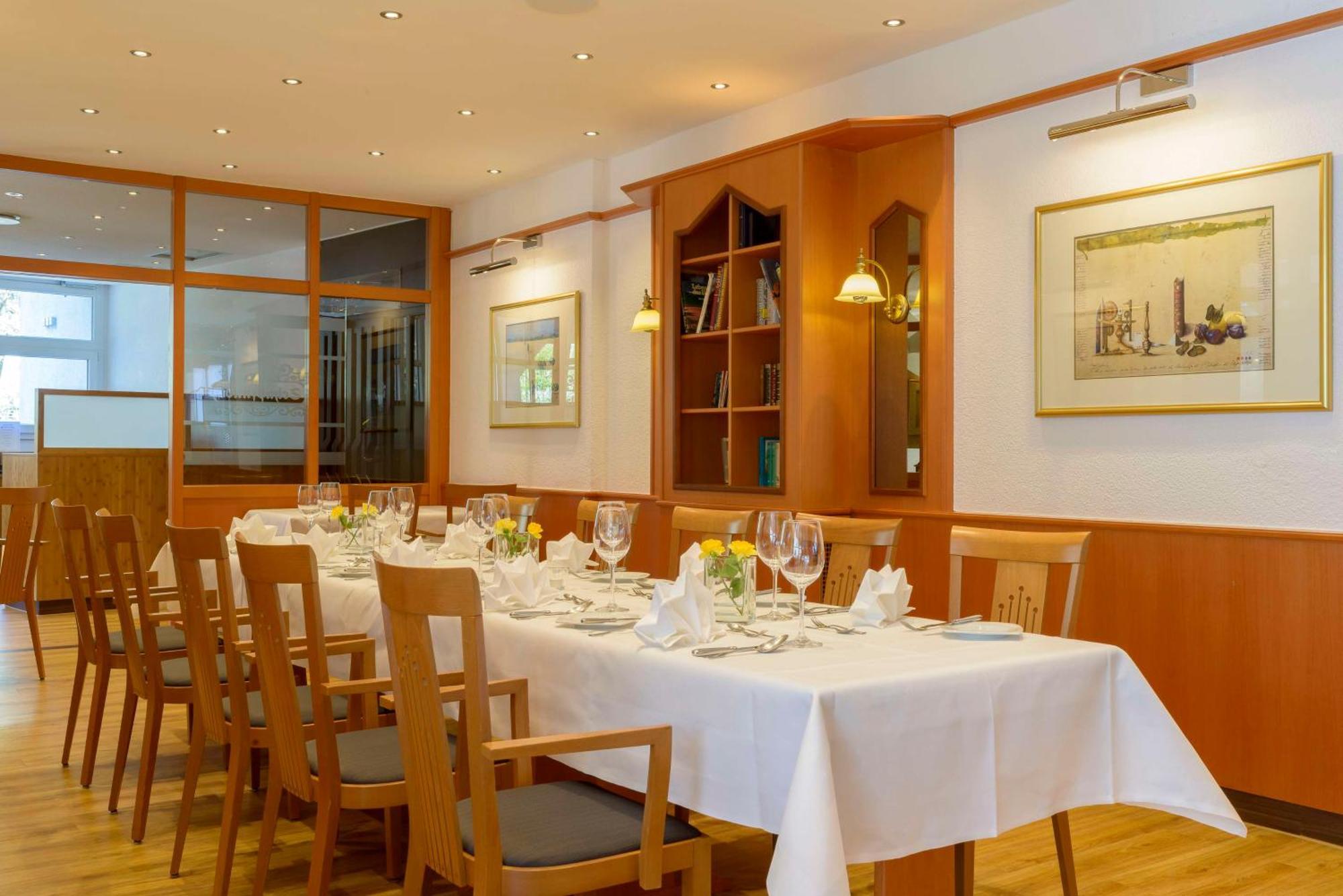Best Western Plus Hotel Am Schlossberg 뉘르팅엔 외부 사진